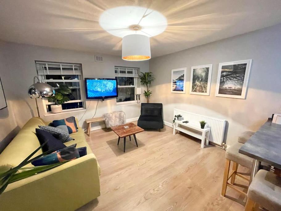 *New* Beautiful 2 Bedroom House In Central Location Londyn Zewnętrze zdjęcie
